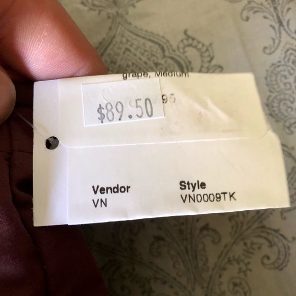 VANS PUFFER VEST OFF THE WALL NWT $90 TIMBERED 4 POCKET SNAP MAROON MEDIUM /L - Picture 12 of 13